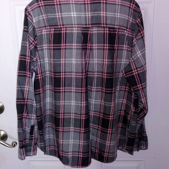 SOLD. Old Navy Flannel Top, Gray-Pink-White, XL - Picture 3 of 7